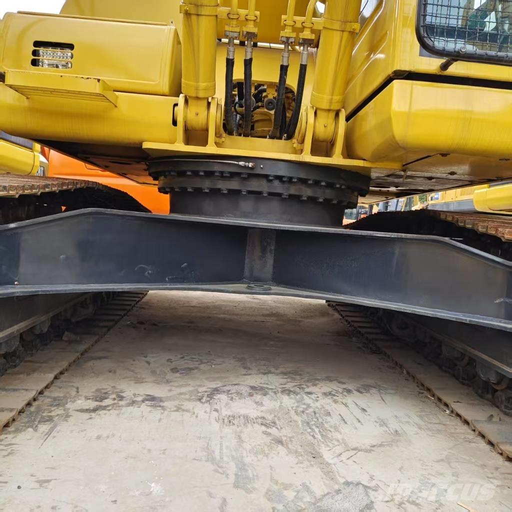 Komatsu PC 220-8 Bagri goseničarji