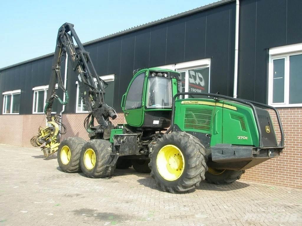 John Deere 1270E Harvesterji