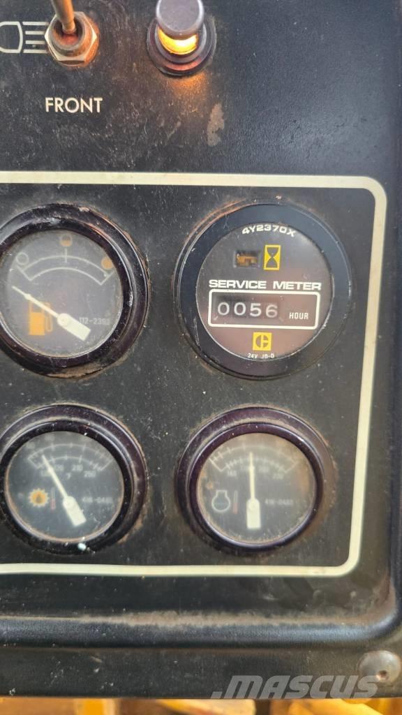 CAT D 4 H LGP Buldožerji goseničarji