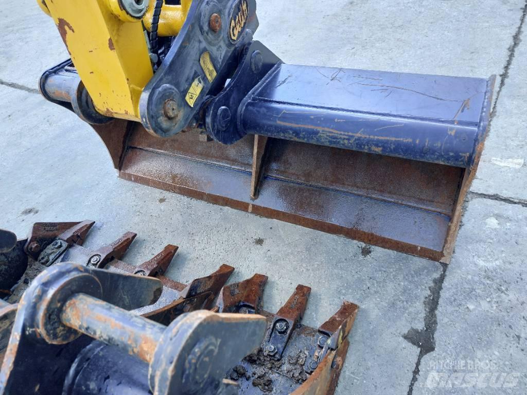 Komatsu PC26MR-5 Mini bagri <7t