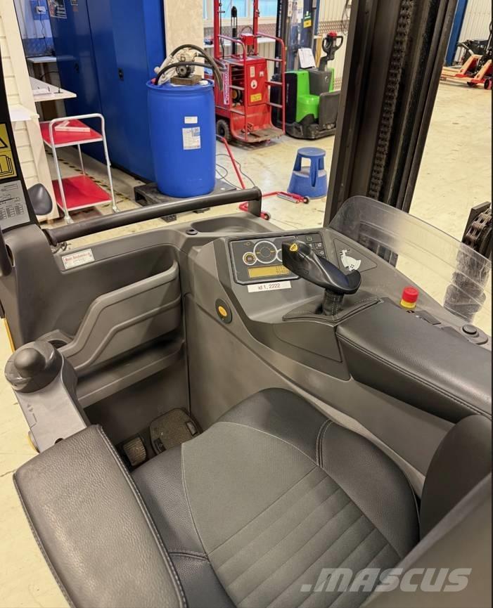 Atlet truck UMS160 Viličarji s pomičnim teleskopom