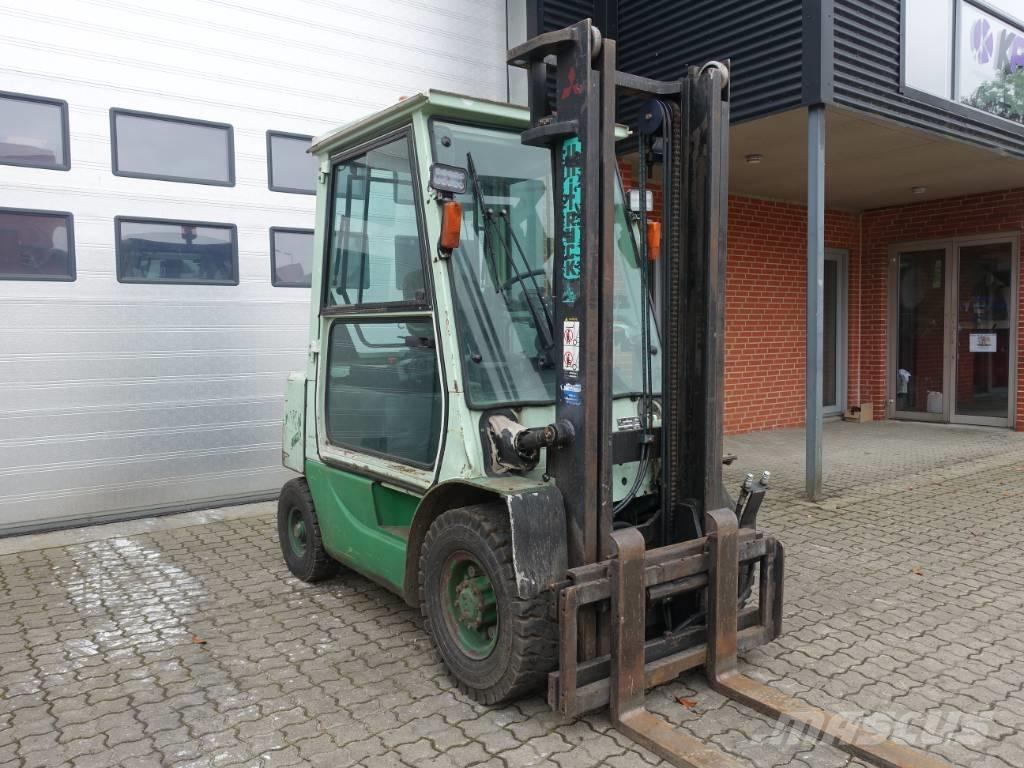 Mitsubishi FD 25 T Dizelski viličarji