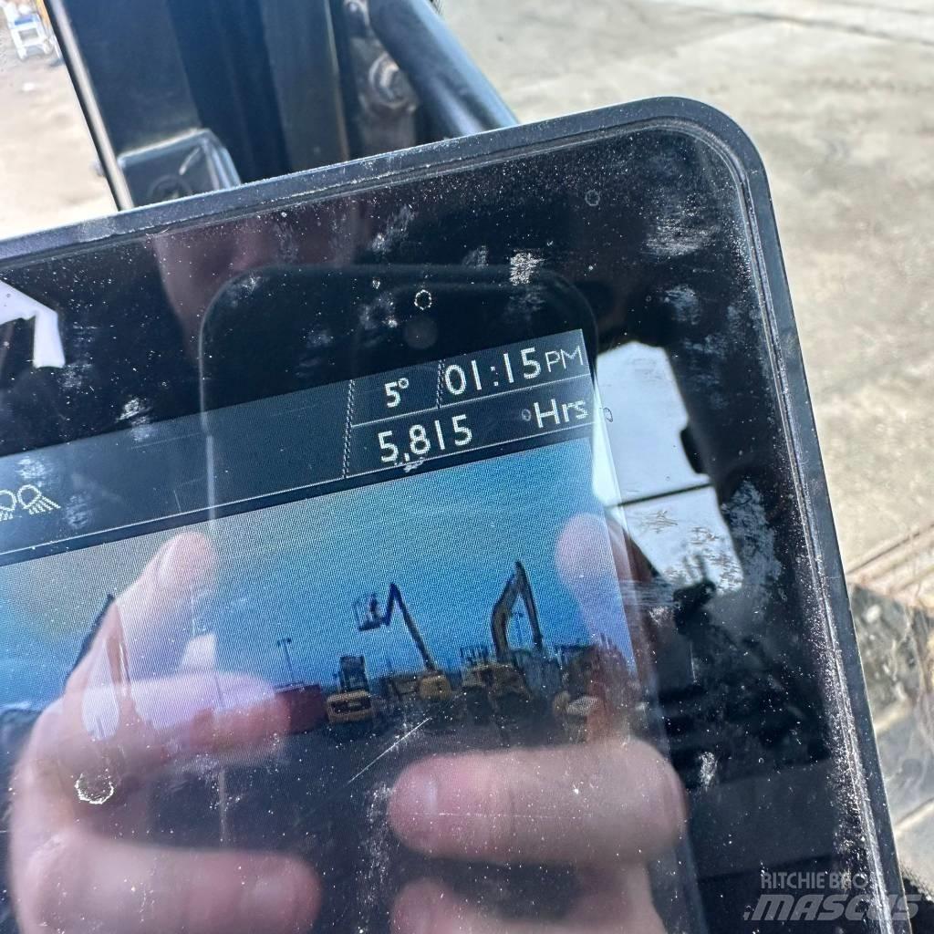 JCB 140 X Bagri goseničarji