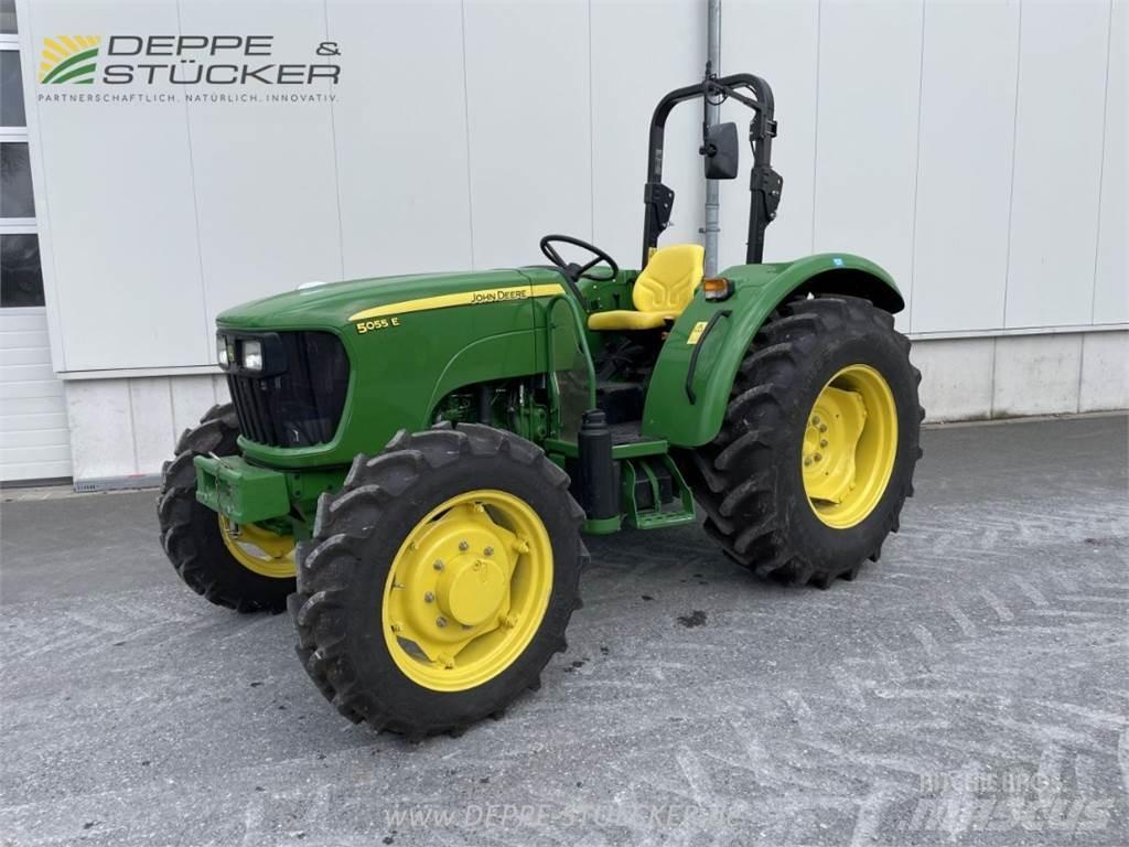 John Deere 5055E Traktorji