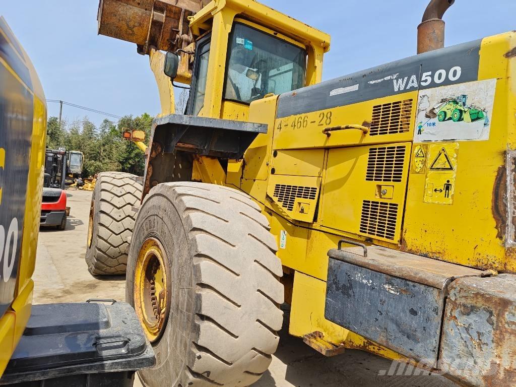 Komatsu WA 500 Kolesni nakladalci