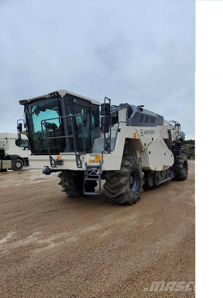 Wirtgen WR 250 I Stroji za recikliranje asfalta