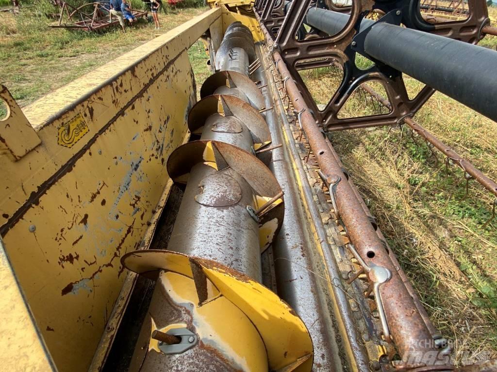 New Holland TX 68 Kombajni