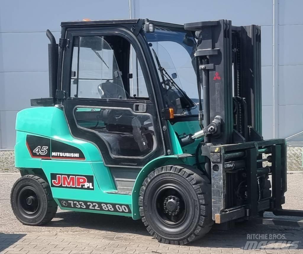 Mitsubishi FD45NT Dizelski viličarji