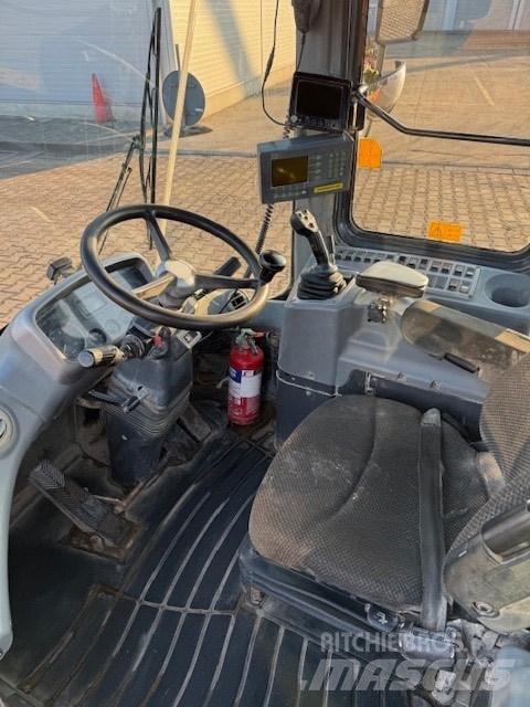Doosan DL 420-3 CAB Kabine in notranjost