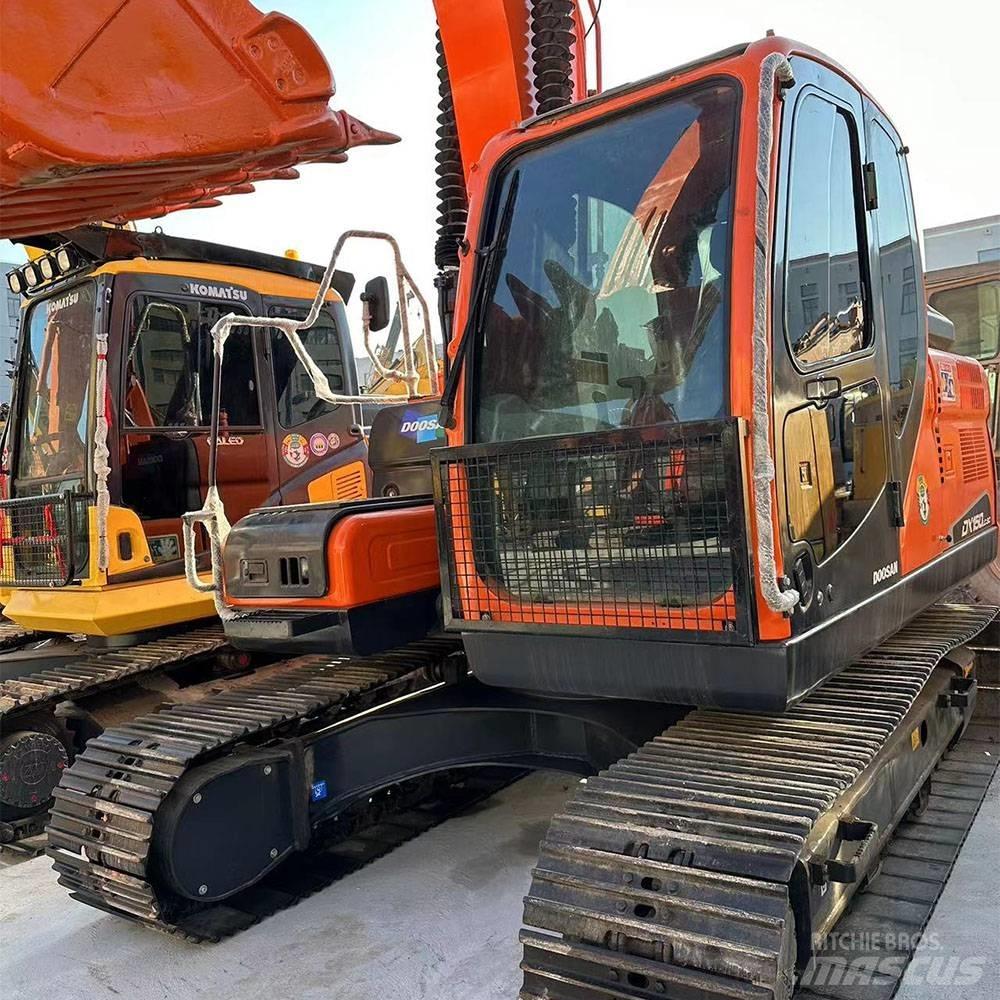 Doosan DX150LC-9C Bagri goseničarji
