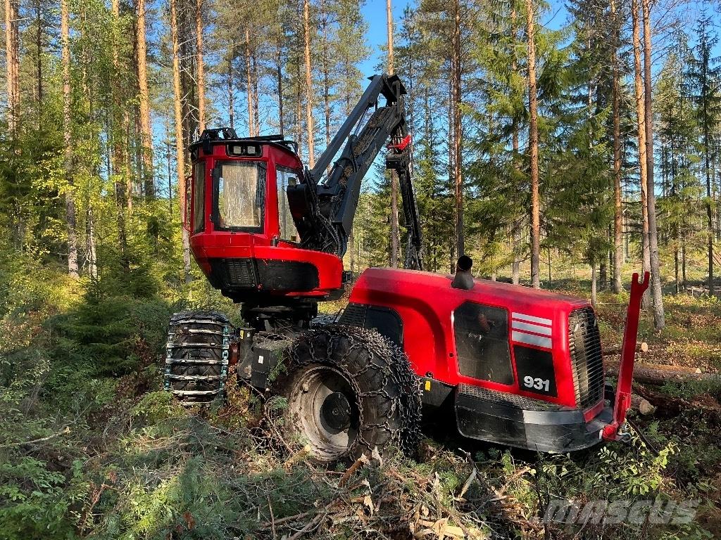 Komatsu 931-3 Harvesterji