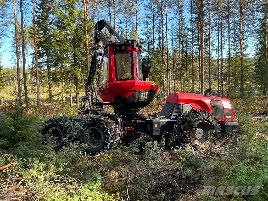 Komatsu 931-3 Harvesterji