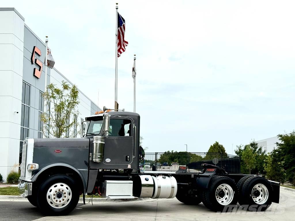 Peterbilt 389 Vlačilci