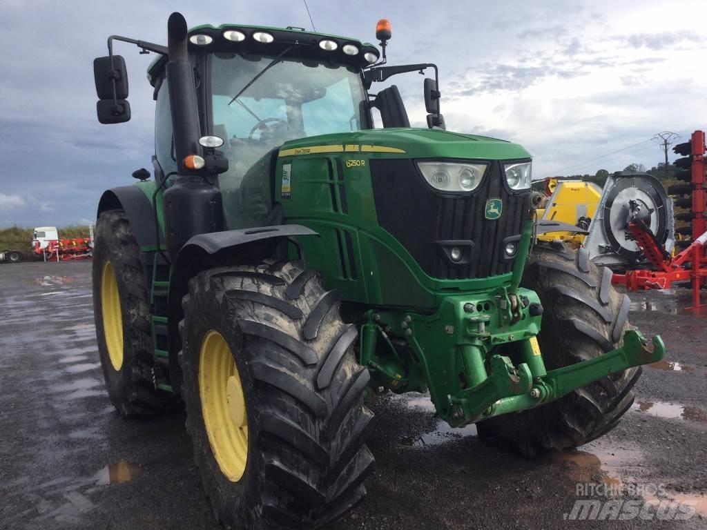 John Deere 6250R Traktorji