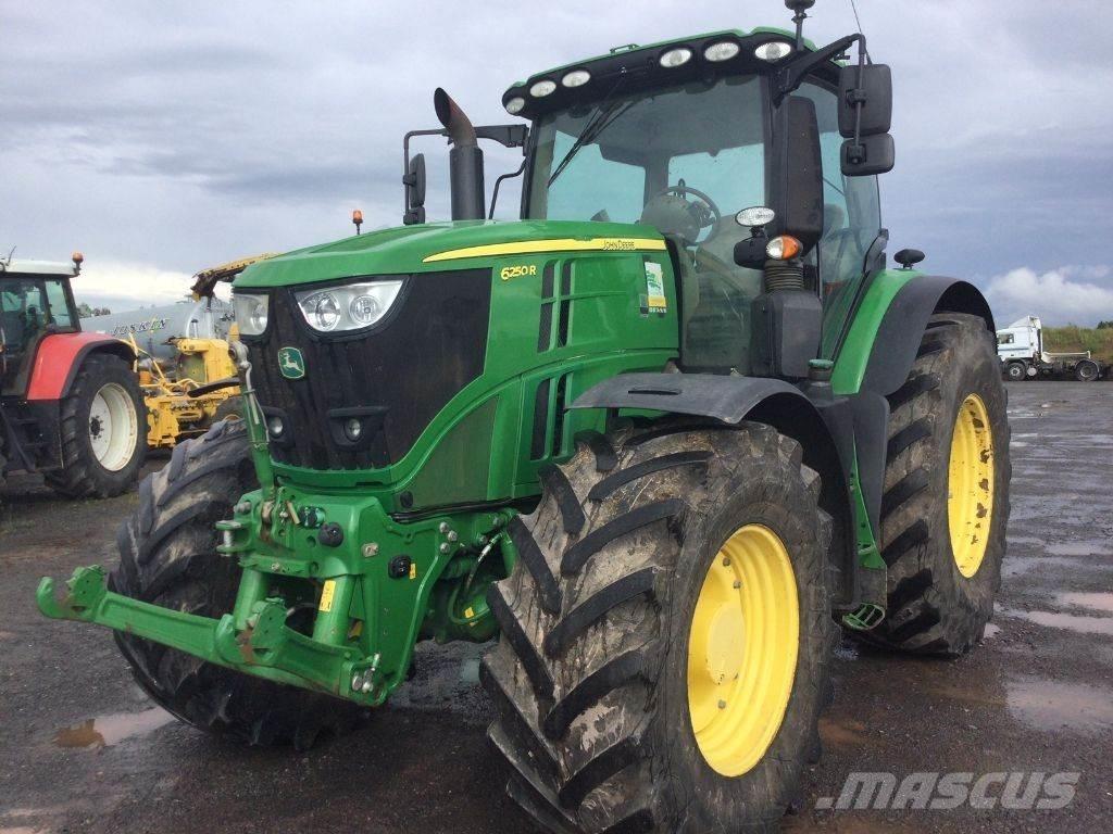 John Deere 6250R Traktorji