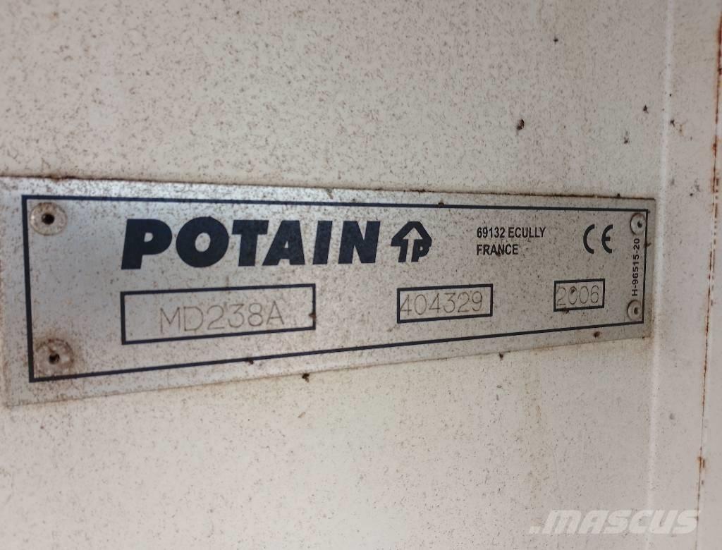 Potain MD238A-J10 Stolpni žerjavi