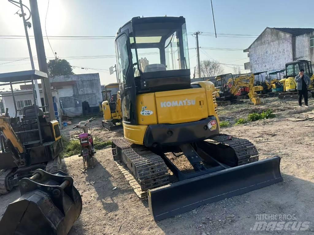 Komatsu PC 40 Bagri goseničarji