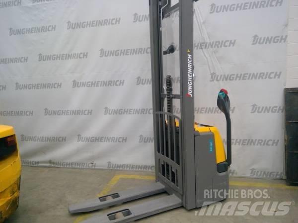 Jungheinrich EJC 112 Ročni električni viličar
