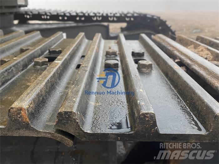 Komatsu PC 130 Bagri goseničarji