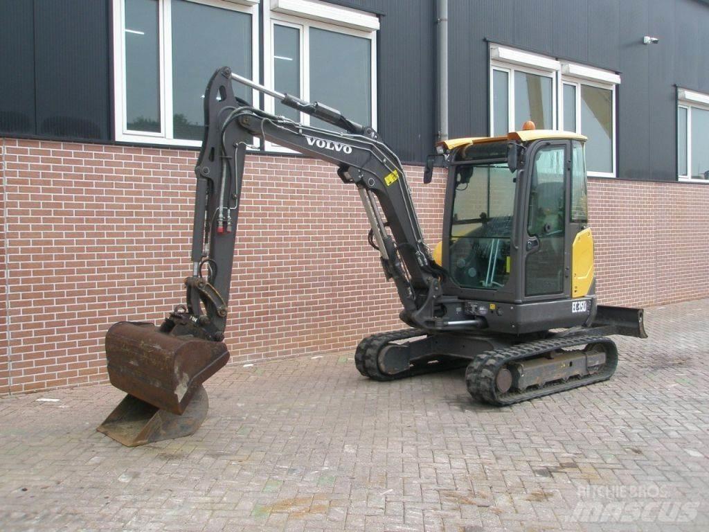 Volvo EC35D Mini bagri <7t