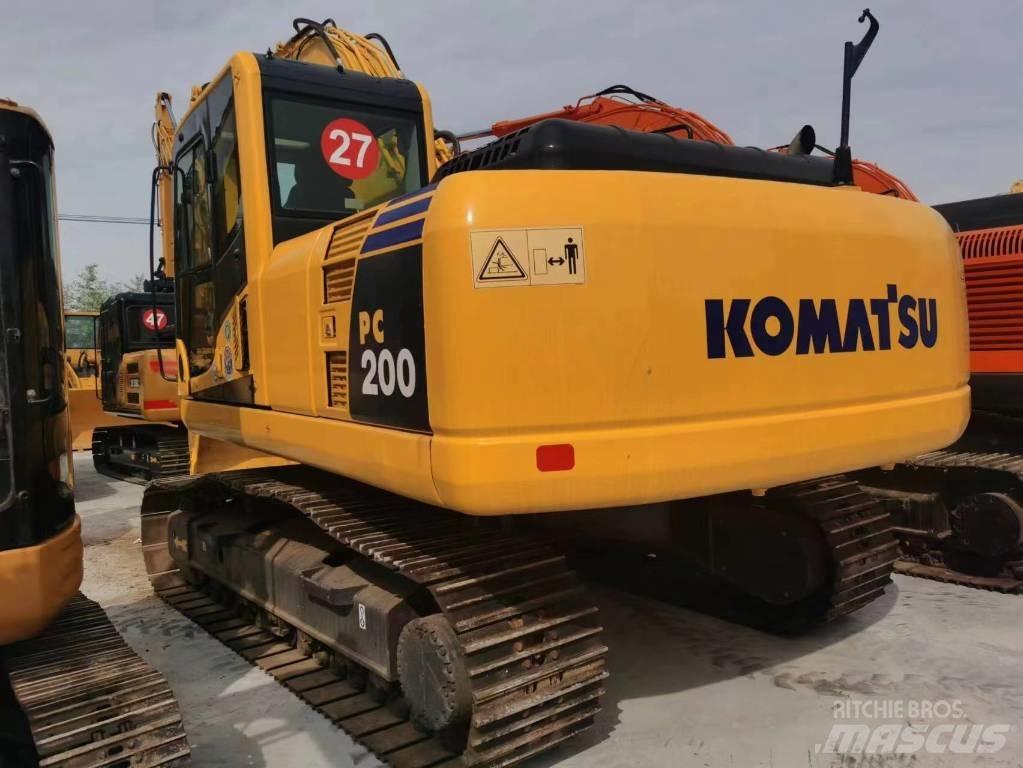 Komatsu PC 200-8 Bagri goseničarji