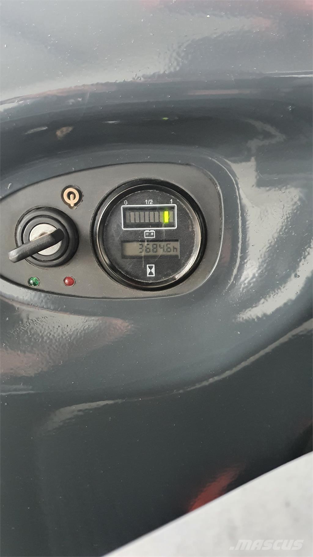 Linde L14AP Samopogonski ročni viličarji