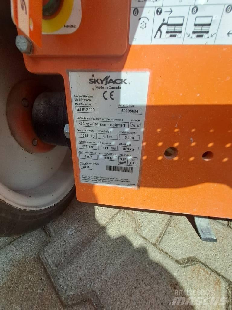 SkyJack SJIII 3220 Škarjaste dvižne ploščadi