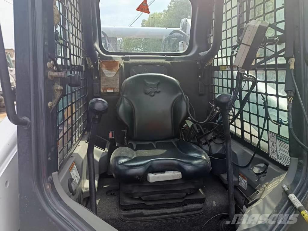 Bobcat T 770 Nakladalci goseničarji