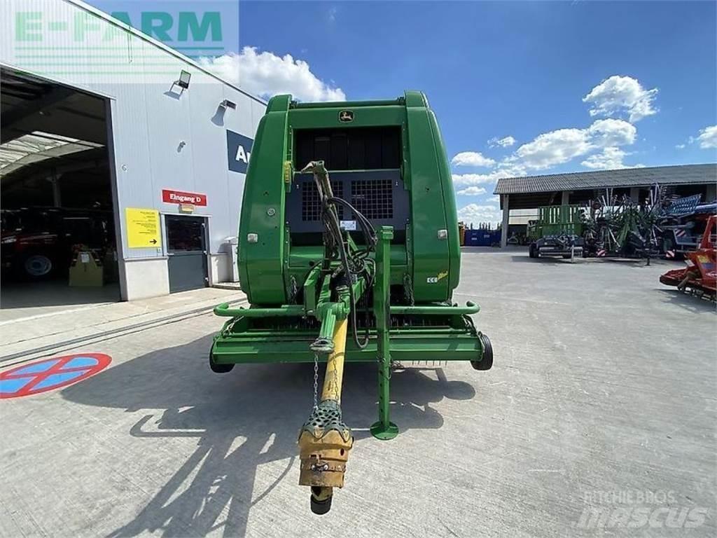 John Deere 864 Balirke (kvadratne bale)