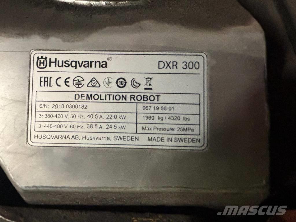 Husqvarna DXR 300 Rušilni bagri