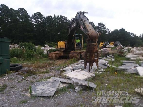 Volvo EC 330 Bagri goseničarji