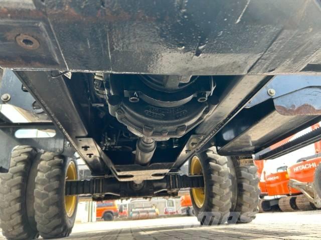 Yanmar TW 110 W Bagri na kolesih