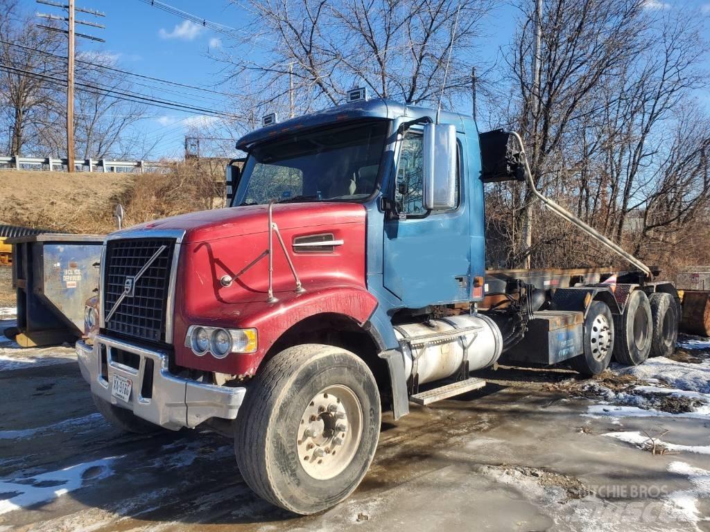 Volvo VHD84F Razstavljivi tovornjaki z žičnimi dvigali