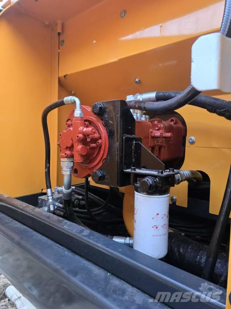 Hyundai R 220-9 S Bagri goseničarji