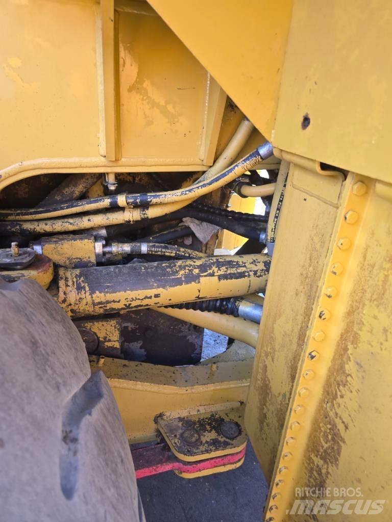 CAT 980 G Kolesni nakladalci