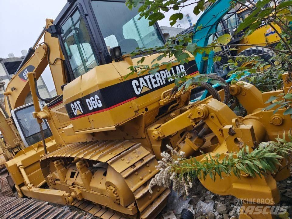 CAT D6G Buldožerji goseničarji