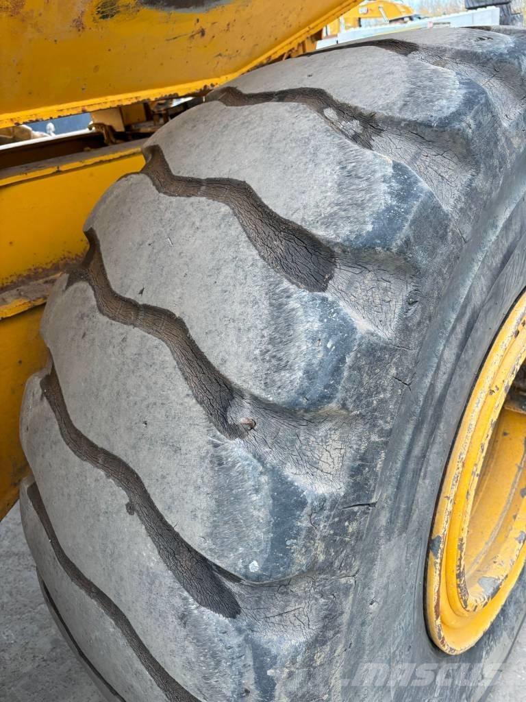 Volvo A 25 E Zglobni demperji