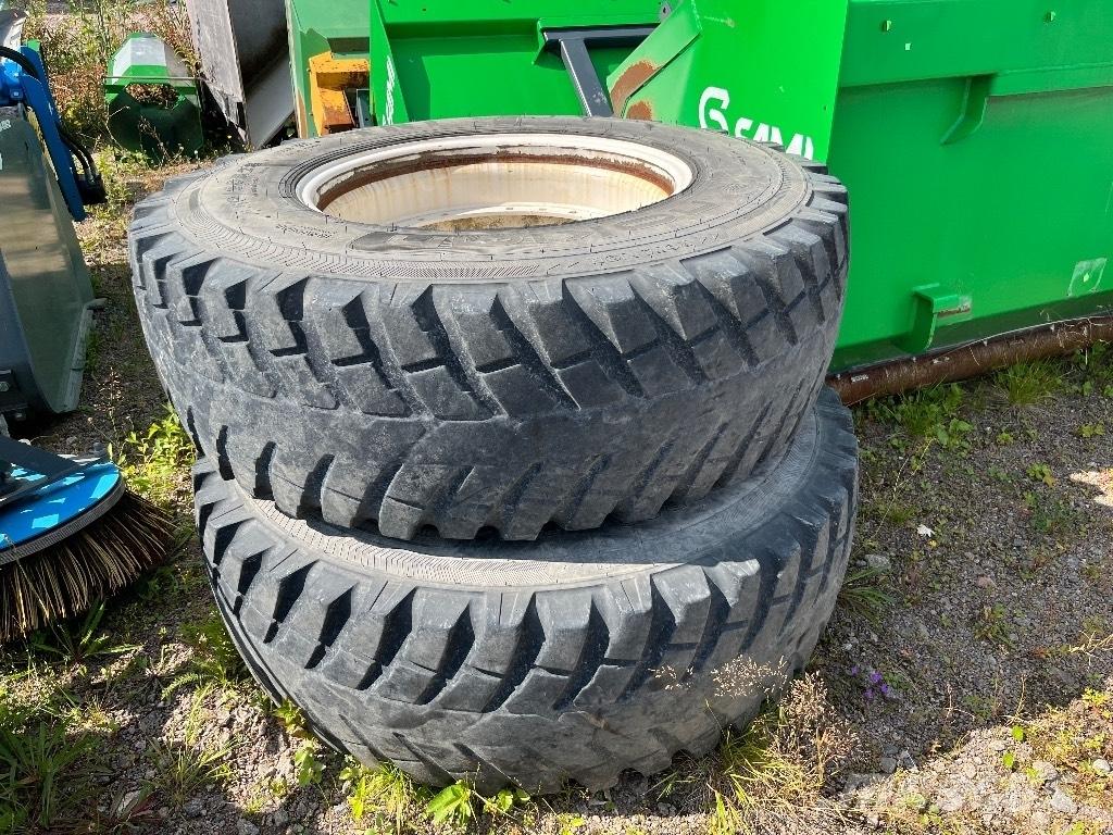 Nokian 16.9 R28 Gume, kolesa in platišča