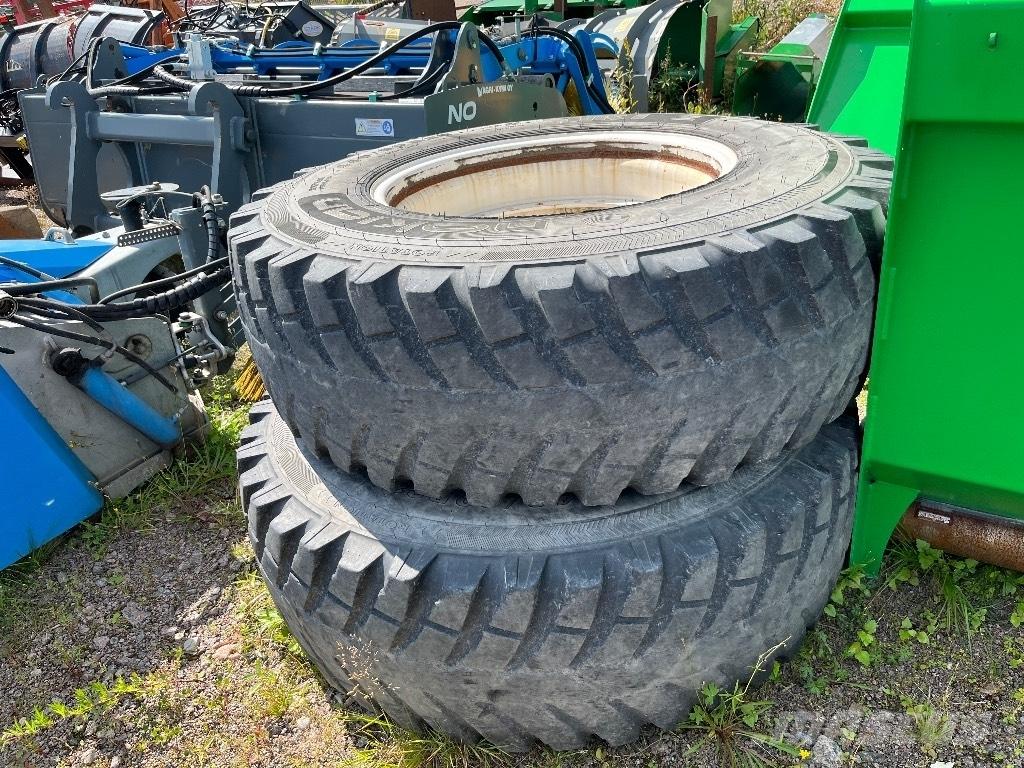Nokian 16.9 R28 Gume, kolesa in platišča