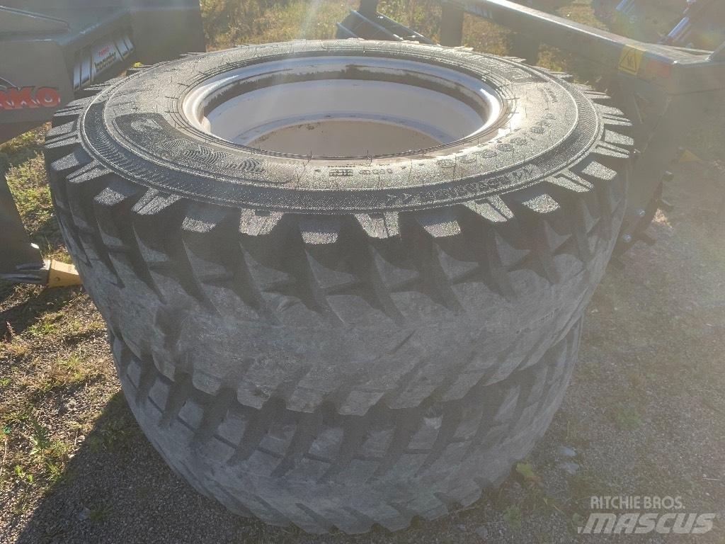 Nokian 16.9 R28 Gume, kolesa in platišča