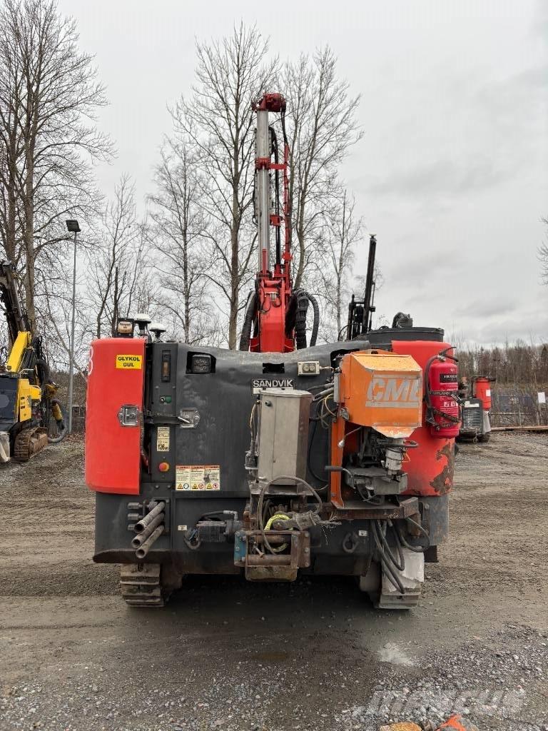 Sandvik Dino DC400Ri Terenske vrtalne naprave