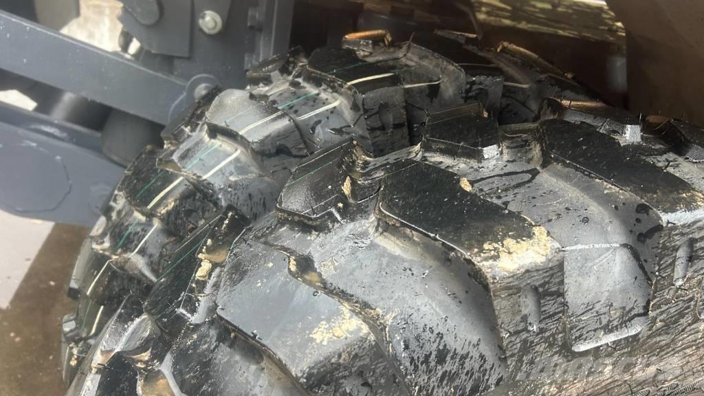 Doosan DX 170 W Bagri na kolesih