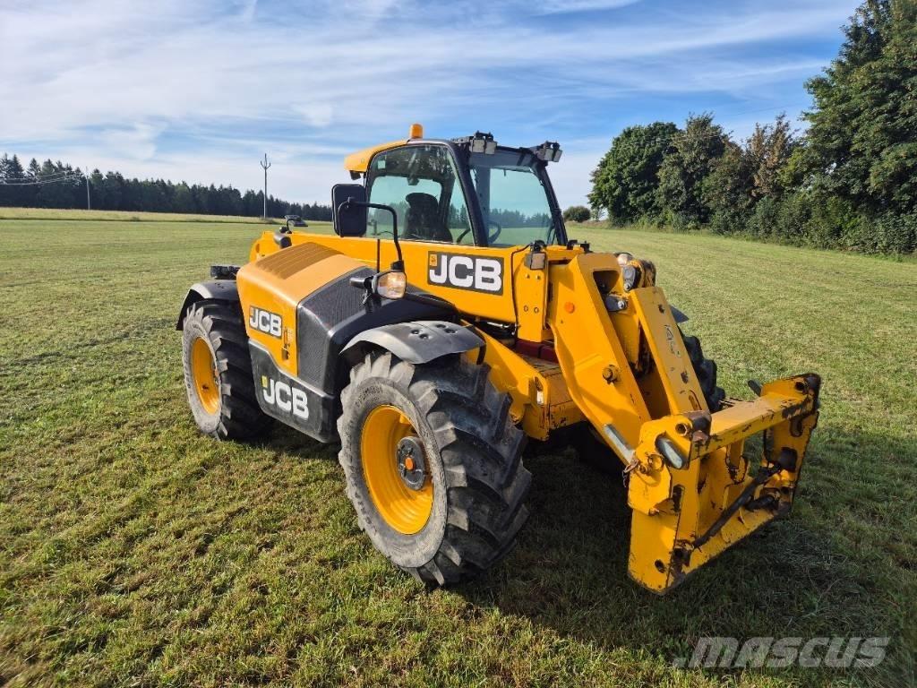 JCB 541-70 Kmetijski teleskopski nakladalci