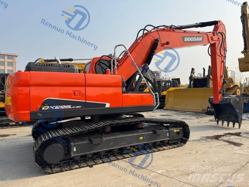 Doosan DX 225 LC-9C Bagri goseničarji