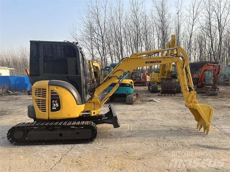 Komatsu PC35 Mini bagri <7t
