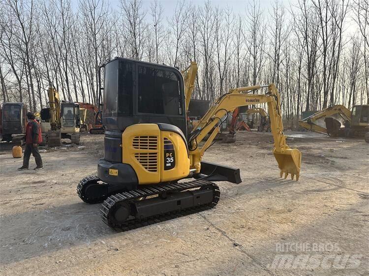 Komatsu PC35 Mini bagri <7t