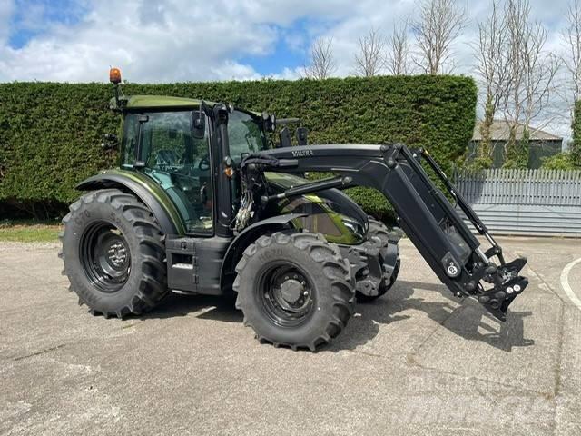 Valtra G 125 Traktorji