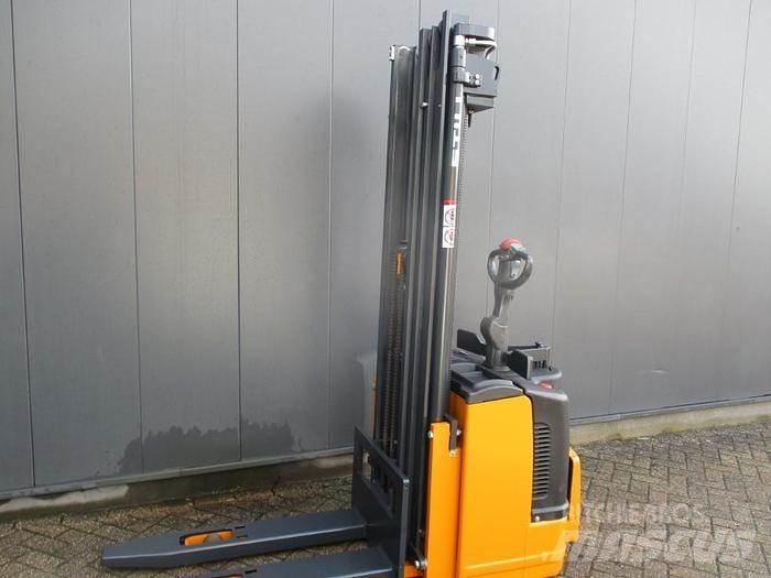 Still EGV S14 Ročni električni viličar