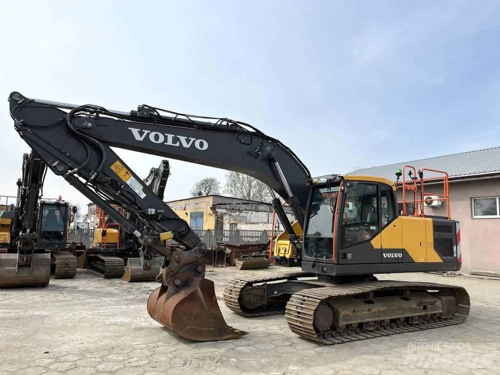 Volvo EC 220 E Bagri goseničarji