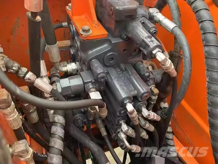 Doosan DH 80 Midi bagri 7t – 12t